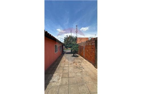 En venta casa en la ciudad de San Lorenzo — foto 3