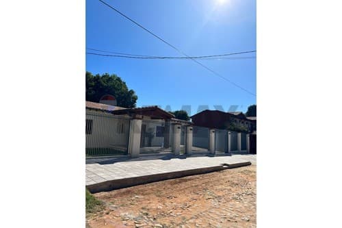 Hermosa casa en San Lorenzo, foto 2