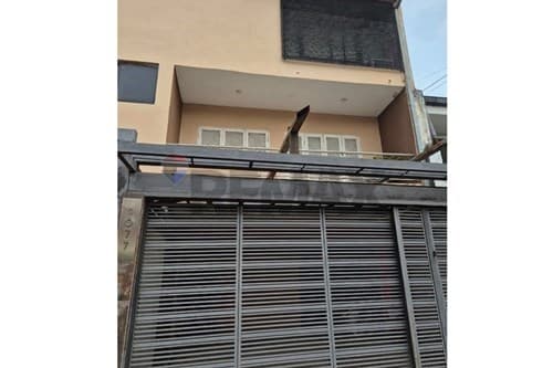 Local comercial en vista alegre planta baja