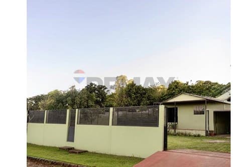 Casa en venta en Presidente Franco