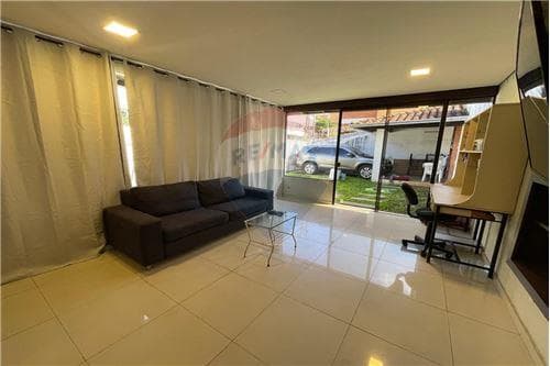 Hermosa casa en venta en villa aurelia — foto 1