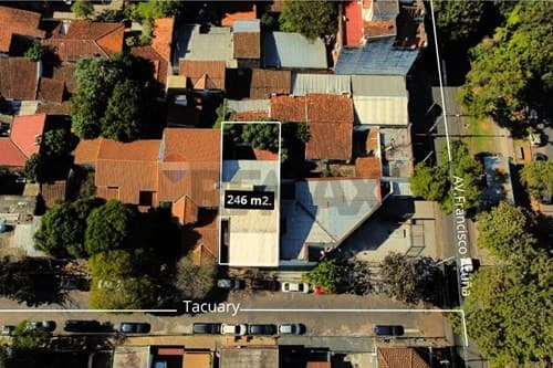 Local comercial mixto en Asunción Gral. Diaz