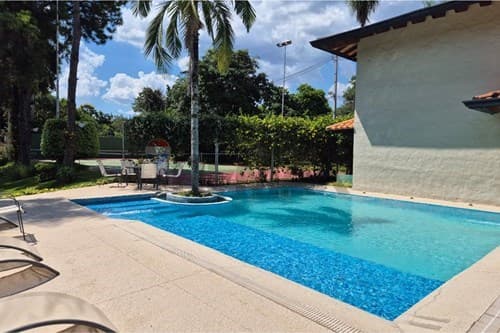 Casa en San Bernardino con Cancha de Tenis — foto 2