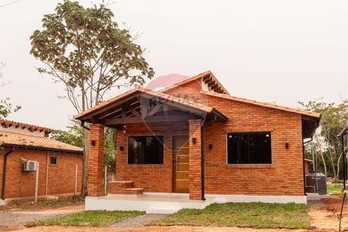 CASA EN VENTA - Presidente Franco. Km 6 Monday — foto principal