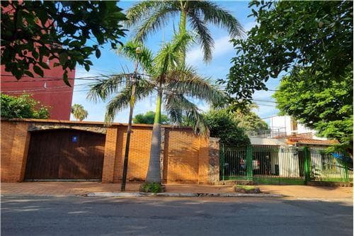 Casa en Fernando de la Mora zona Norte