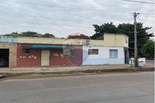 "Esquina Estratégica: Oportunidad Comercial", foto 3