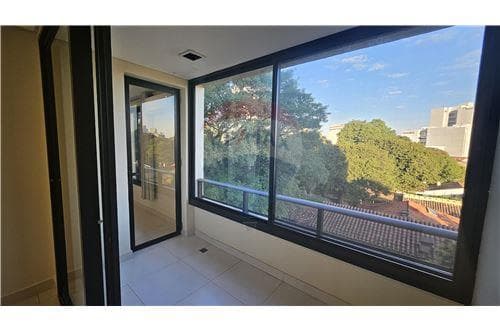 ✨edificio villa frieda: Departamento de 1 dormitorio con renta a mts. De la universidad americana - barrio Jara✨ — foto 1