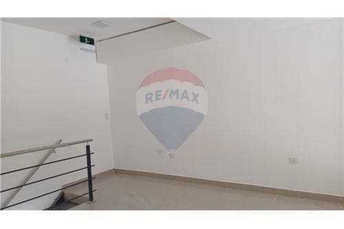 Local Comercial ubicado en Ykua Sati, Asunción — foto 5