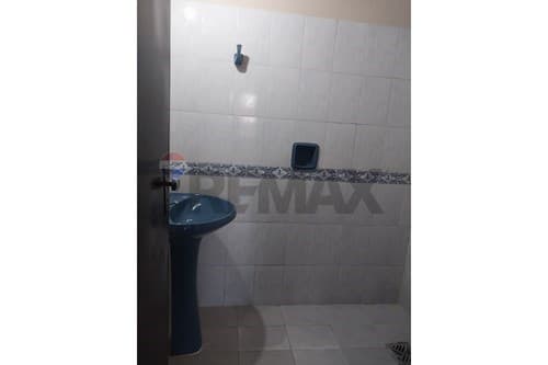¡EN ALQUILER! Lindo y acogedor Dúplex en Lambaré — foto 5