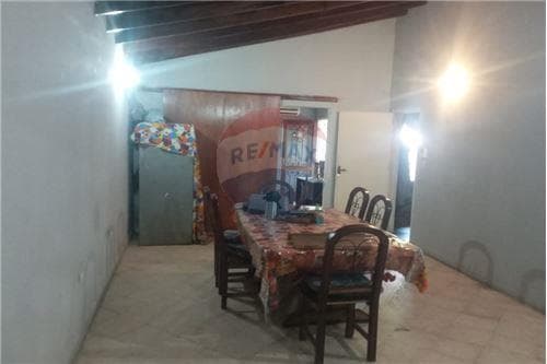 Casa bo.mbocayaty-as- 200 mtrs av.primer pdt — foto 4