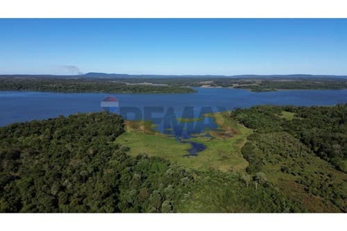 Amplio terreno con costa al río en venta — foto 5