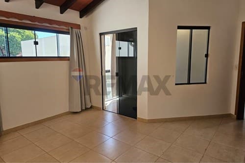 Casa a estrenar en Barrio Madame Linch, foto 5