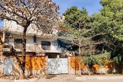 ¡Edificio Magnífico en Barrio Republicano!