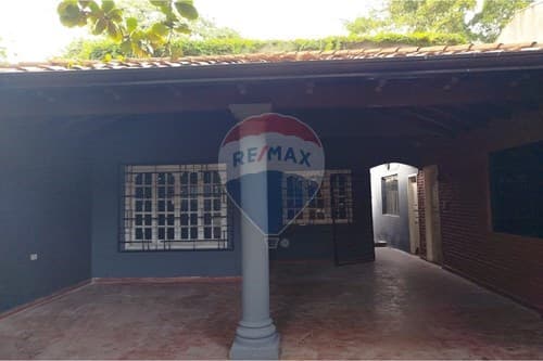 casa c/ Local Comercial — foto 2