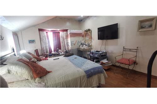 Casa con terreno de 1309 m2 en esquina — foto 5