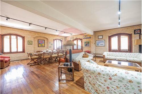 Disfrutá de la calidez de esta casa estilo Toscano
