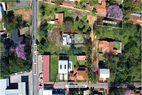 En venta terreno a una cuadra de Laguna Grande — foto 3