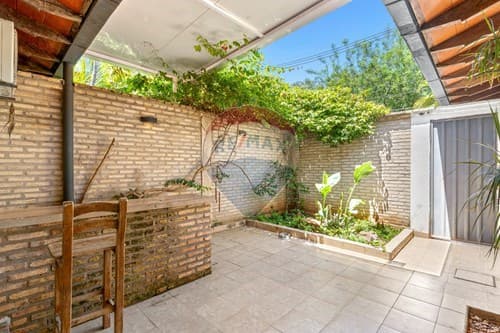 Amplia Casa de 5 suites en Bº Cañada del Ybyray — foto 4
