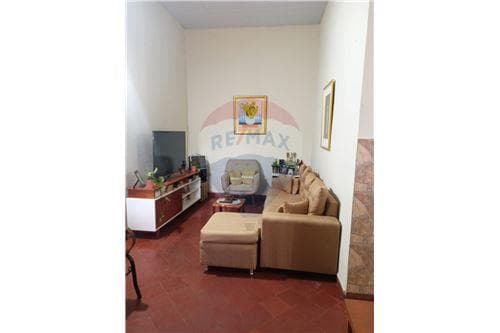 casa de 3 habitaciones en 4to Barrio, Luque — foto 3