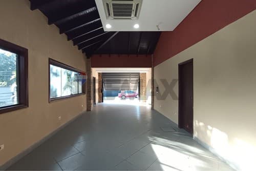 Exclusiva residencia en esquina barrio felicidad, foto 2