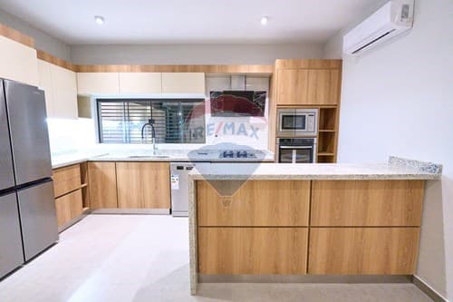 Casa pareada zona shopping mariscal — foto 4