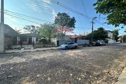 Terreno con Casa en Asuncion-Zona Molas Lopez — foto 2