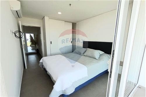 Lujoso departamento amoblado en oferta en venta — foto 3