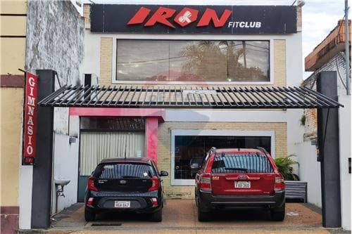 Propiedad comercial con Renta incluida del 10%
