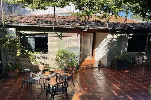 Bella propiedad en vista alegre con tinglado