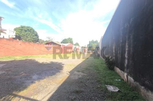 "Terreno en San Lorenzo: ¡Alta Visibilidad!" — foto 4