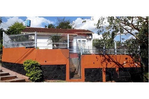 Casa en esquina en el Barrio San Pedro