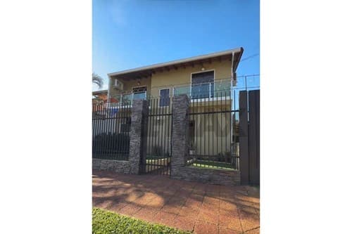 hermosa casa con piscina en Loma Pyta — foto 4