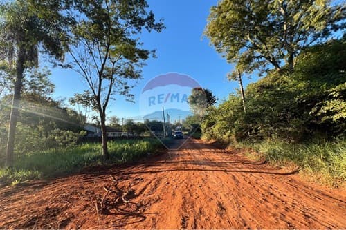 "Terreno amplio en el Barrio San Miguel Curuzú" — foto 4