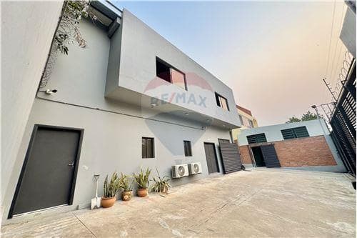 Lujosa vivienda + deposito en republicano — foto 5