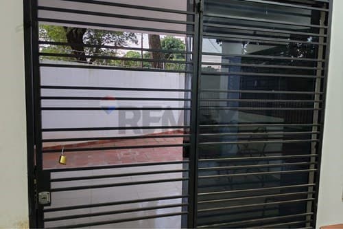 Alquilo duplex de 3 dormitorios en Villa Elisa