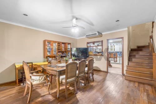 Residencia en esquina sobre avda molas lopez — foto 1