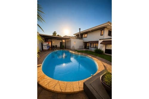 En venta importante propiedad en barrio mburicao