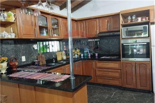 Vendo hermosa casa en Mariano Roque Alonso