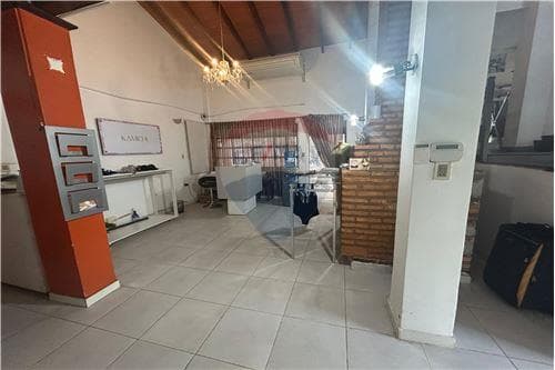 Casa a refaccionar en barrio Herrera — foto 3