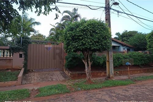de propiedad en Barrio Laurelty Luque, foto 3