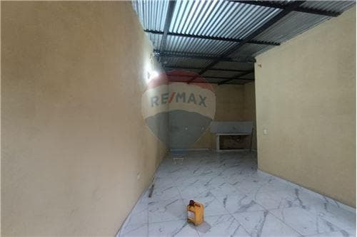 Alquilo casa en Ñemby