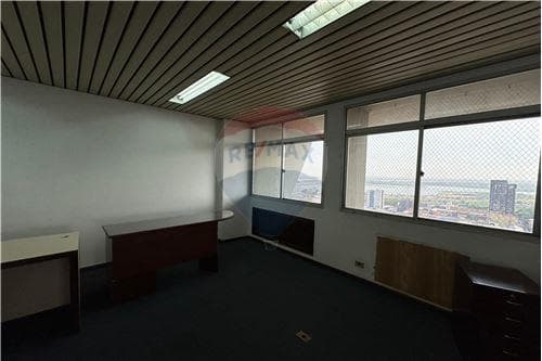 Oficina con vista en Edificio Corporativo - Centro — foto 5