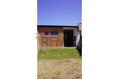 hermosa casa en capiata — foto 5