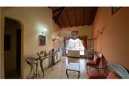 Importante Propiedad comercial a la venta sobre Av. Cacique Lambaré — foto 4