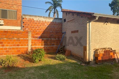 Casa con amplio patio en Luque - laurelty — foto 2
