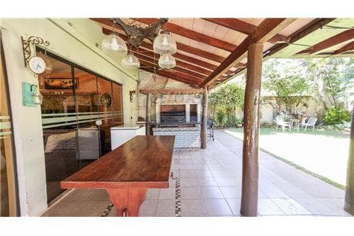 📣casa de 4 dorm. + oficina. Terreno de 770 m2 con piscina, bo. San miguel - San Lorenzo📣