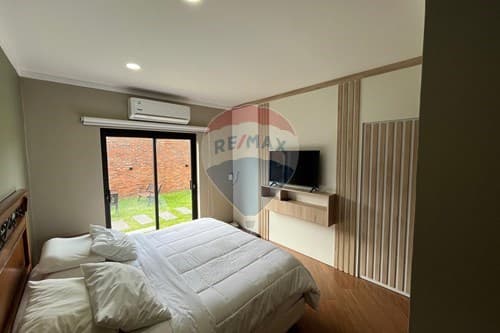 Casa en Venta: Elegancia Moderna en Cambyretá