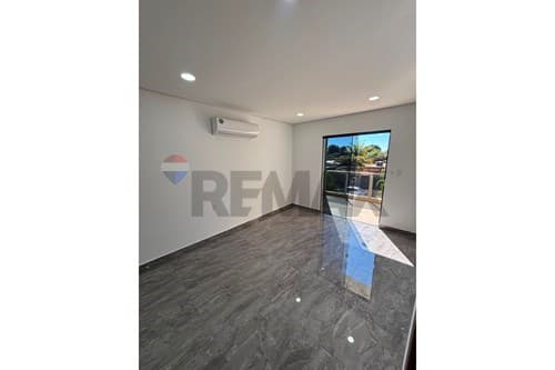 Residencia en Cuarto Barrio Luque, foto 5