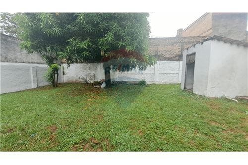 Alquilo casa en Lambaré