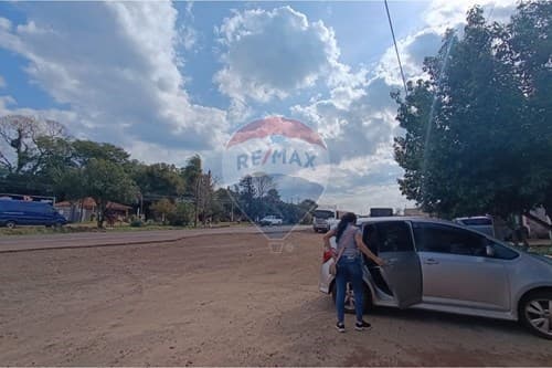 "¡Alquiler en Capitán Miranda: Espacio Comercial!" — foto 3